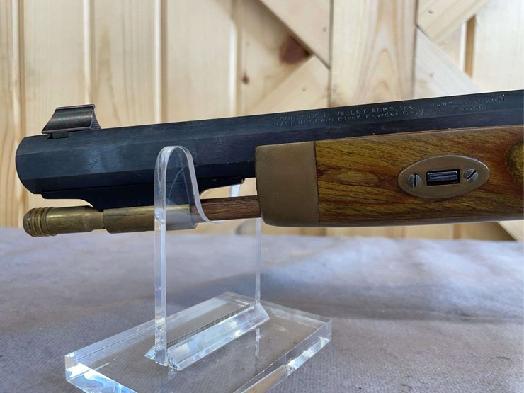 cva-.50-caliber-hawken-percussion-pistol-image-10