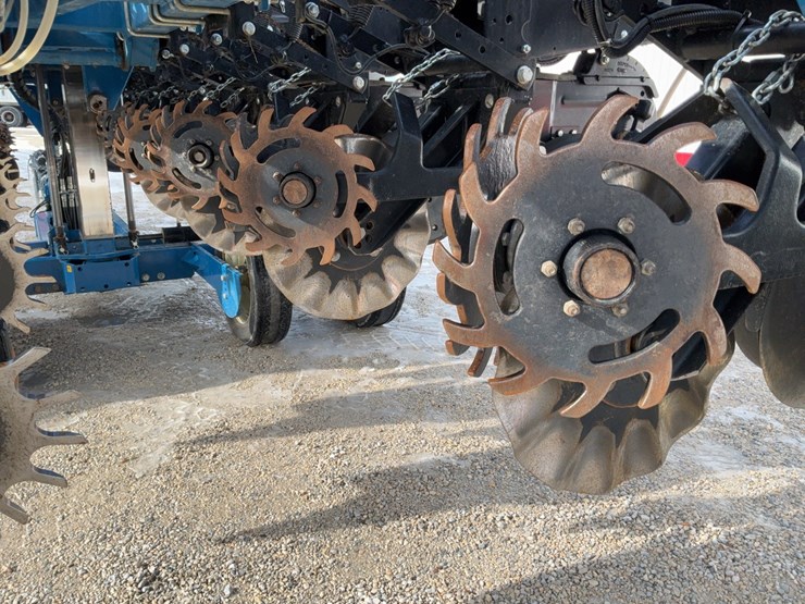 kinze-3600-image-35