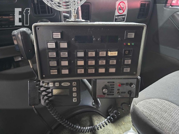 1996-ford-e350-image-16