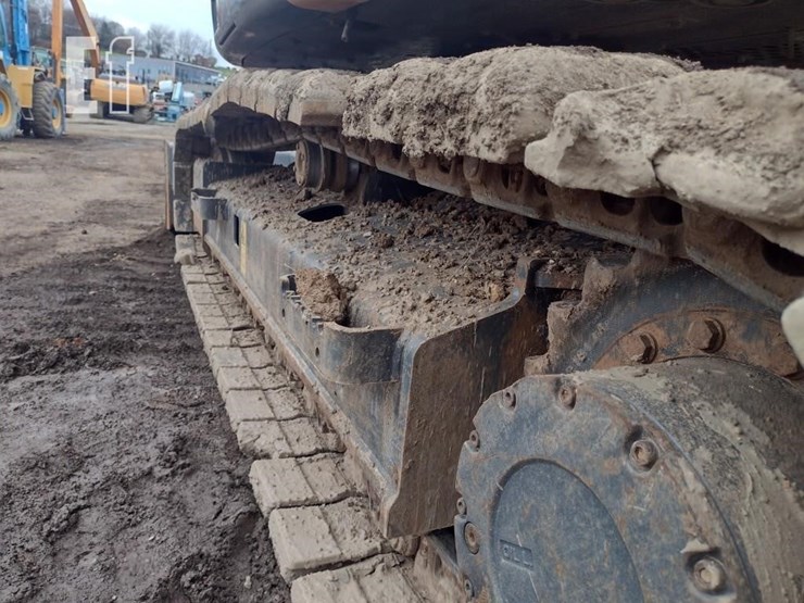 case-cx145d-msr-image-30