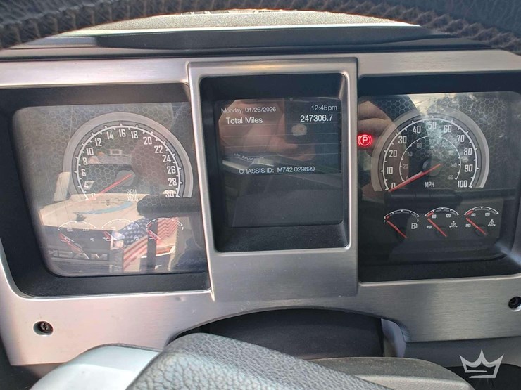 2022-mack-anthem-t/a-wet-kit-day-cab-truck-tractor-image-14