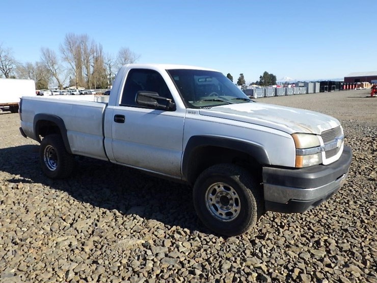 2006-chevrolet-2500-image-2