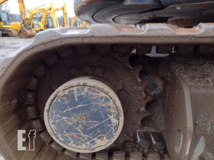 2014-hitachi-zx35u-image-36