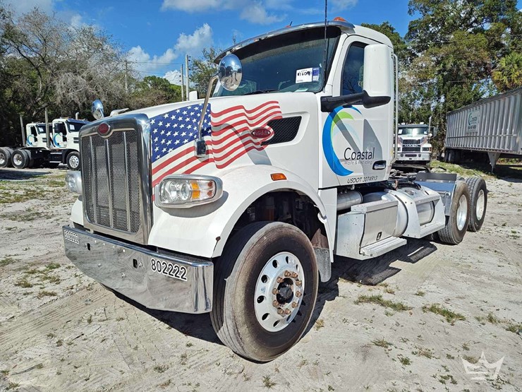 2022-peterbilt-567-t/a-wet-kit-day-cab-truck-tractor-image-1