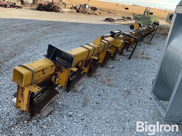 buffalo-51011630-mounted-16-row-stalk-chopper-image-5