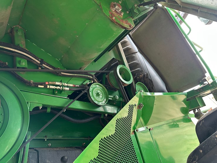 #38409-•-2014-john-deere-s680s-prwd-combine-image-54