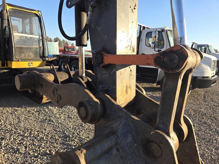 2012-deere-160d-lc-image-14