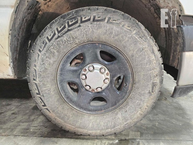 2006-chevrolet-tahoe-image-22