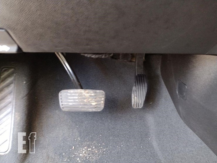 2022-gmc-yukon-slt-image-11