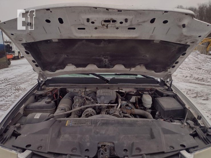 2008-gmc-3500-image-16