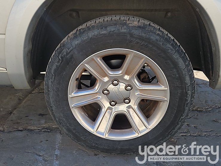 2016-dodge-ram-1500-image-15