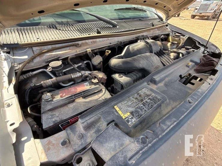 2014-ford-e150-image-17