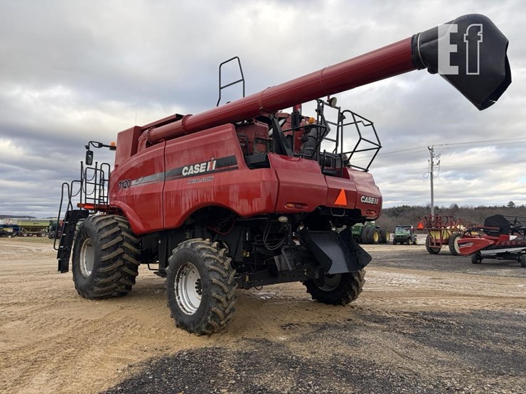 2012-case-ih-7120-image-3