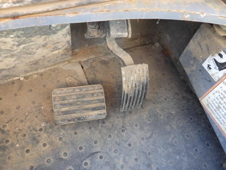 takeuchi-tl12r2-image-34