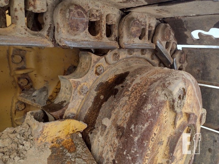 2005-caterpillar-d4g-xl-image-25