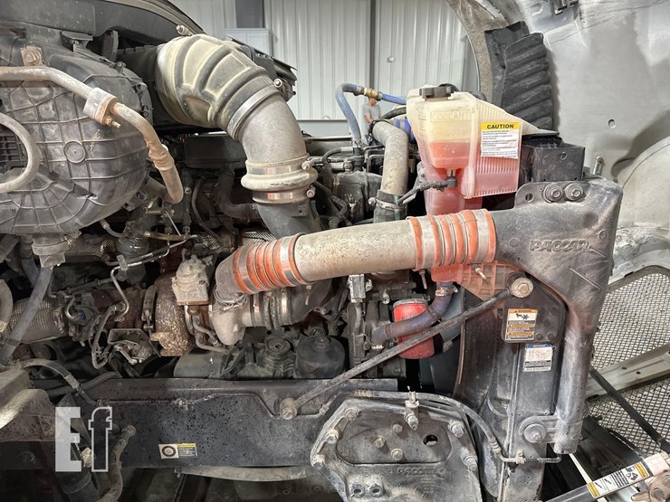 2018-kenworth-t680-image-26