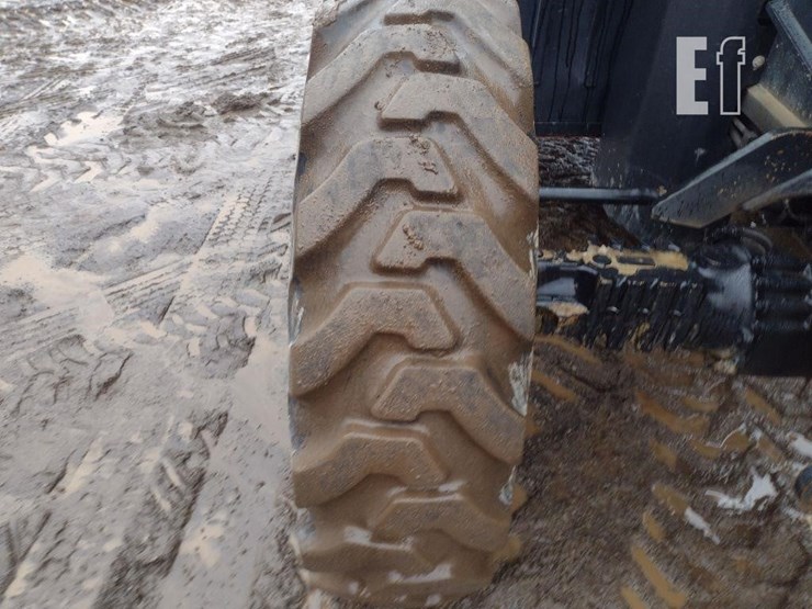 2005-jlg-g9-43a-image-22