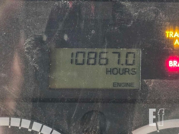 2016-freightliner-114sd-image-18