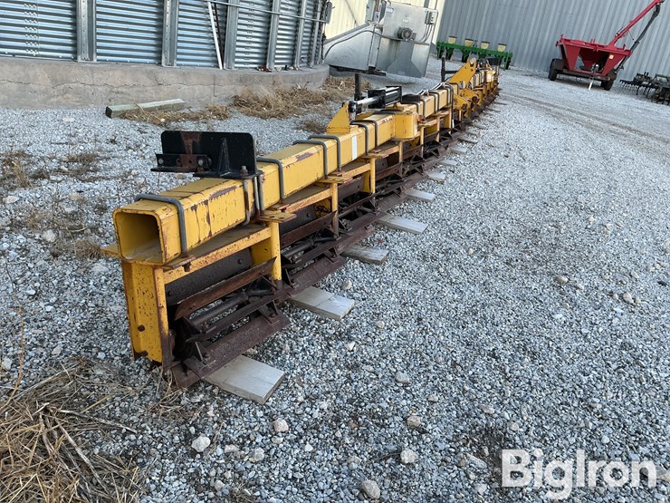 buffalo-51011630-mounted-16-row-stalk-chopper-image-10