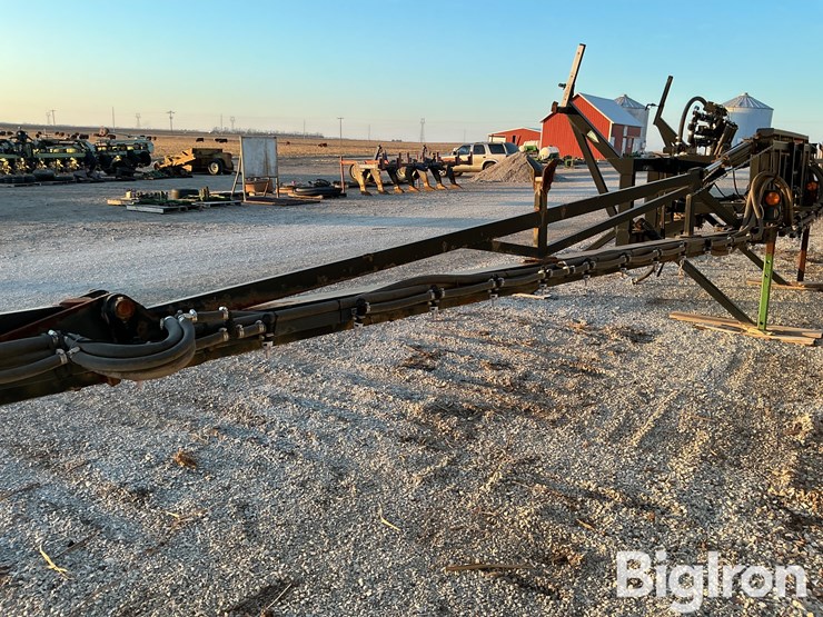 schaben-81’-folding-sprayer-boom-image-9