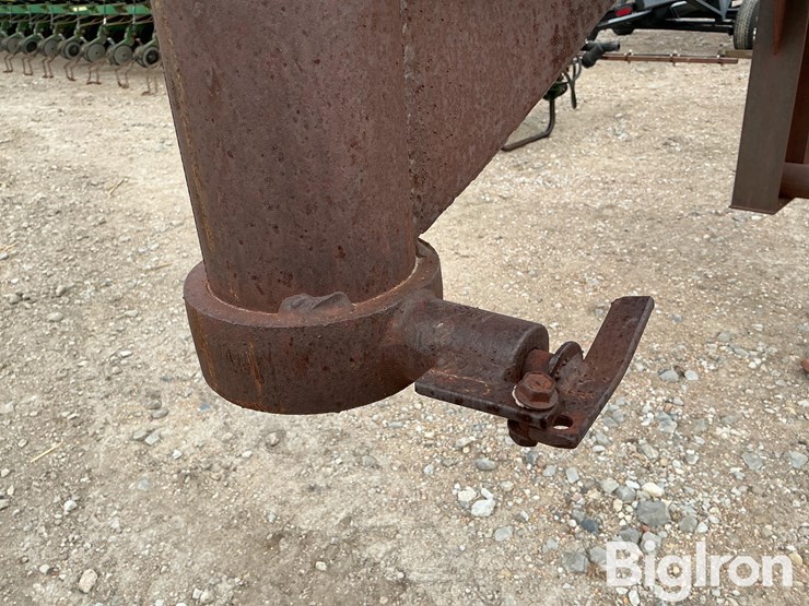 shop-built-gooseneck-silage-wagon-frame-image-9