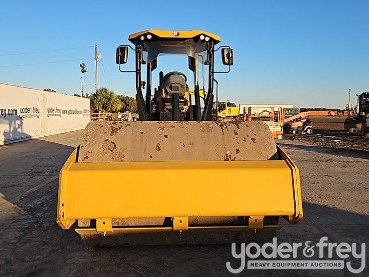 2024-caterpillar-cs10gc-image-12