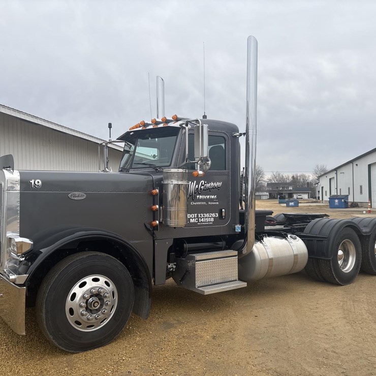 2006 PETERBILT 379