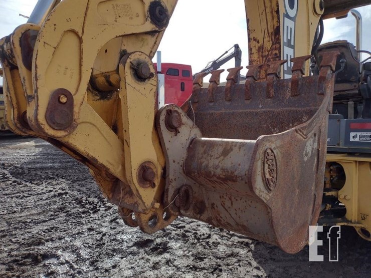 2005-deere-310g-image-27