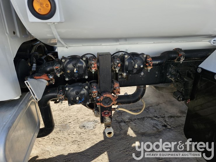 2019-ford-f750-image-14