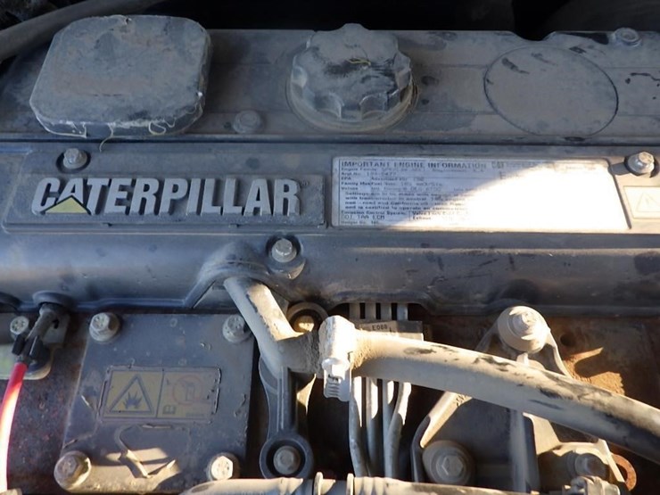 caterpillar-th560b-image-23