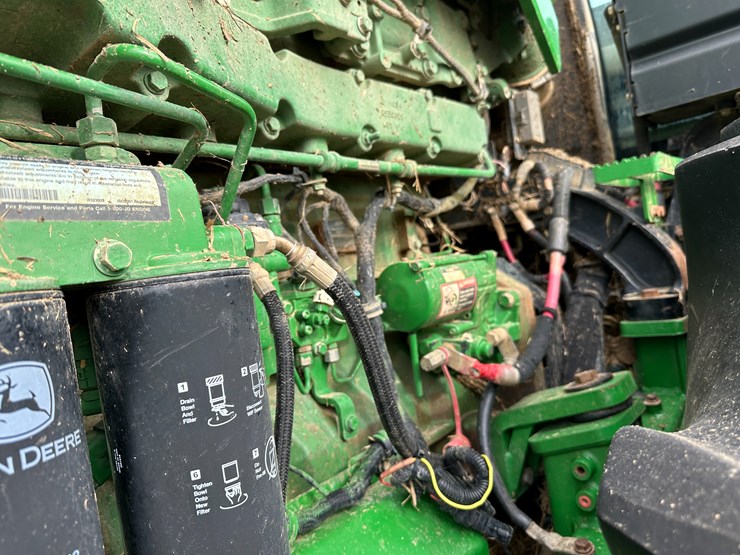 2013-john-deere-9560r-image-57