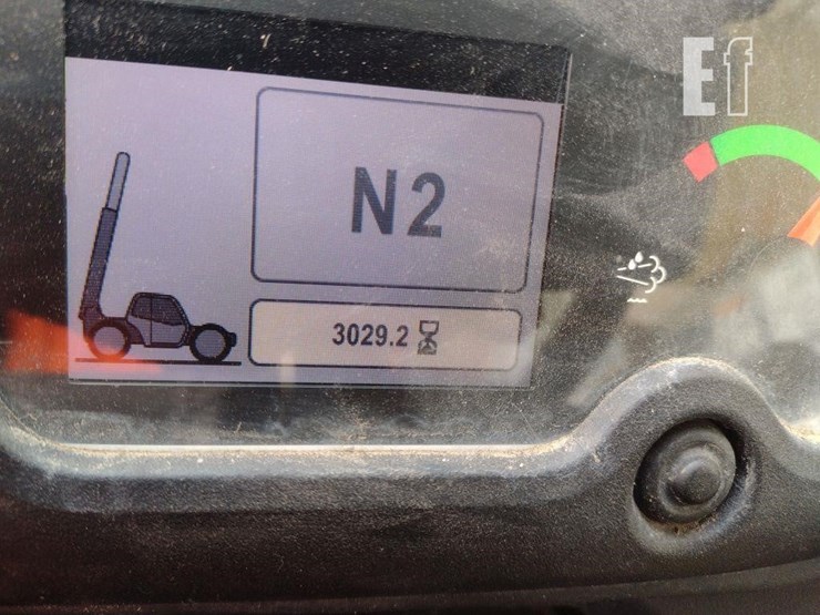 2019-caterpillar-tl1055d-image-6