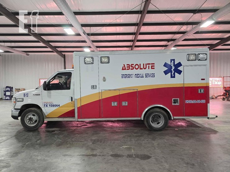 2013-ford-e450-image-5