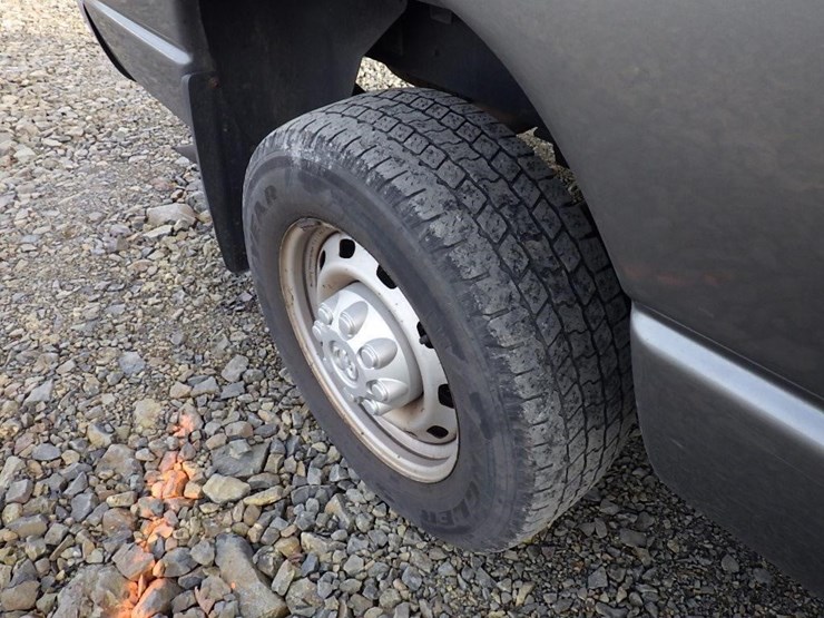 2009-dodge-2500-image-18