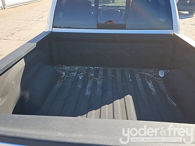 2016-dodge-ram-1500-image-17