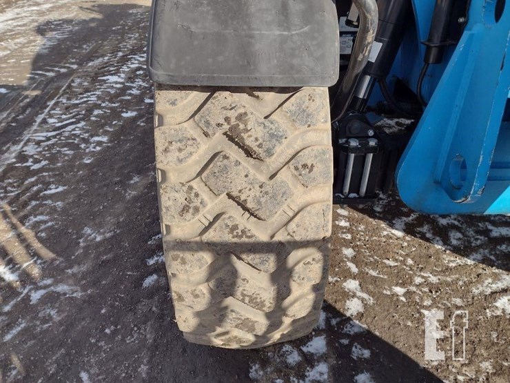 2019-genie-gth1544-image-17