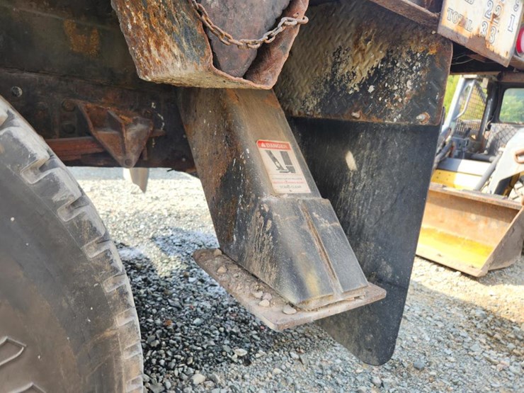 2003-international-durastar-4300-image-43