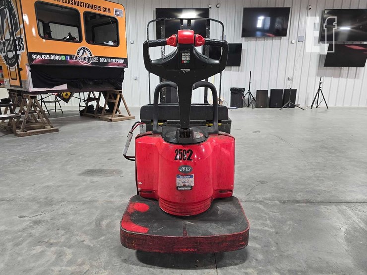 raymond-8400-image-8