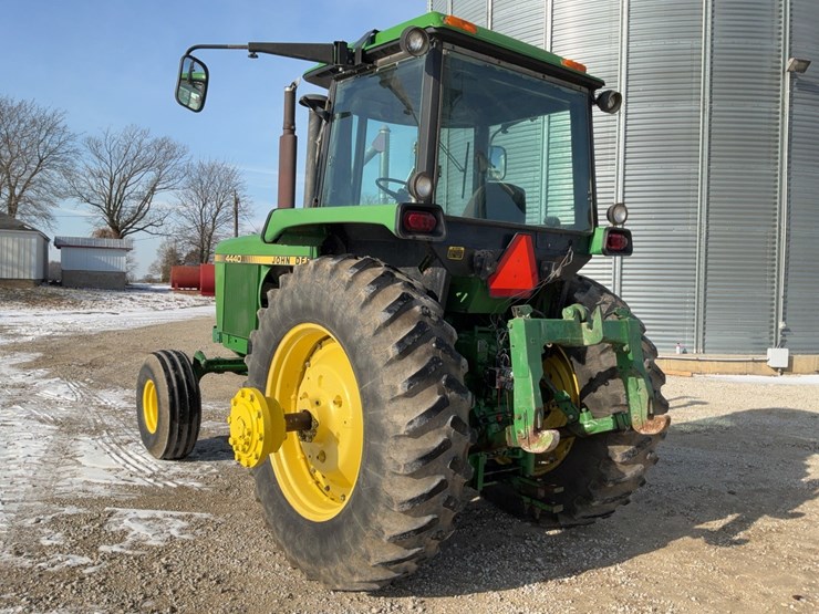 1980-john-deere-4440-image-3