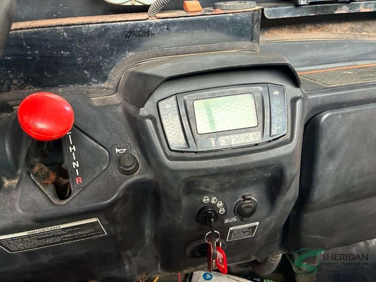 2014-kubota-rtv-x900-image-19