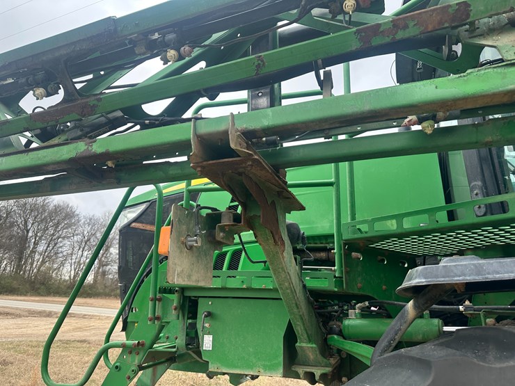 2014-john-deere-r4038-image-35