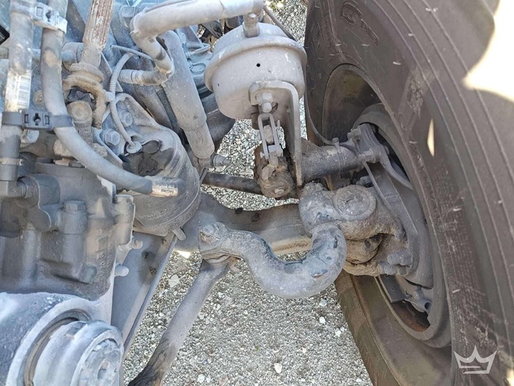 2022-peterbilt-567-image-27