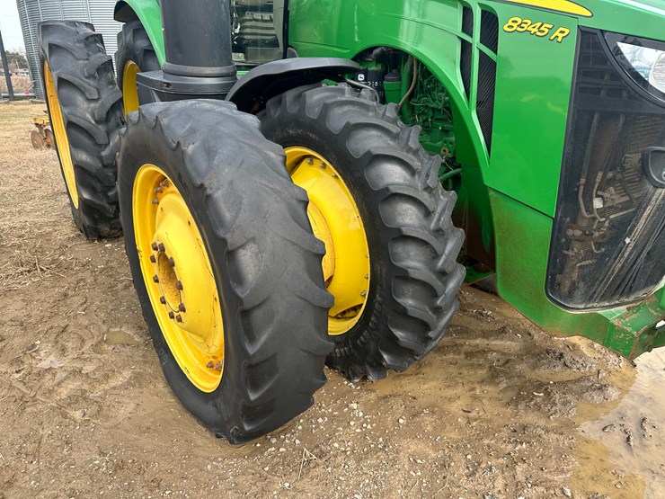 2010-john-deere-8345r-image-9