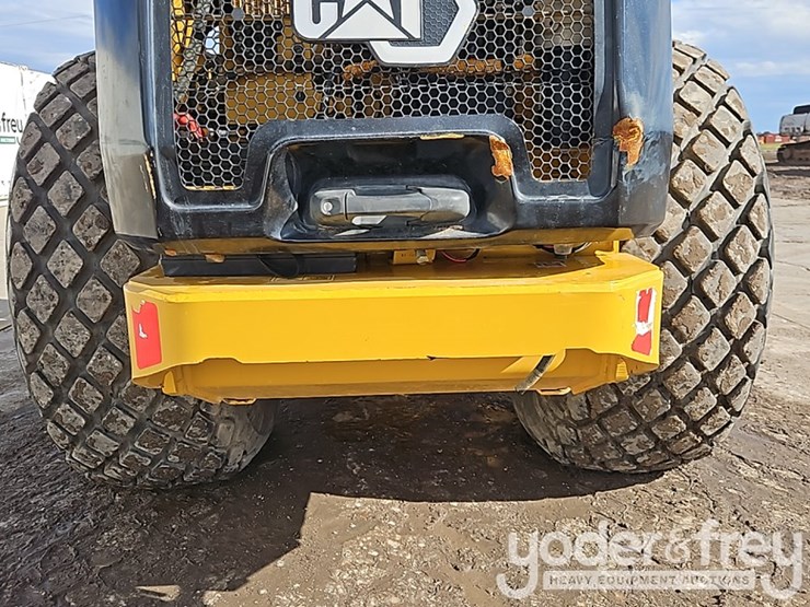 2023-caterpillar-cs10gc-image-14