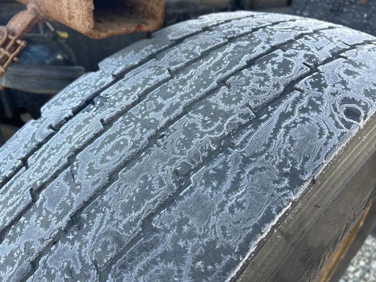 2001-mack-ch613-image-98