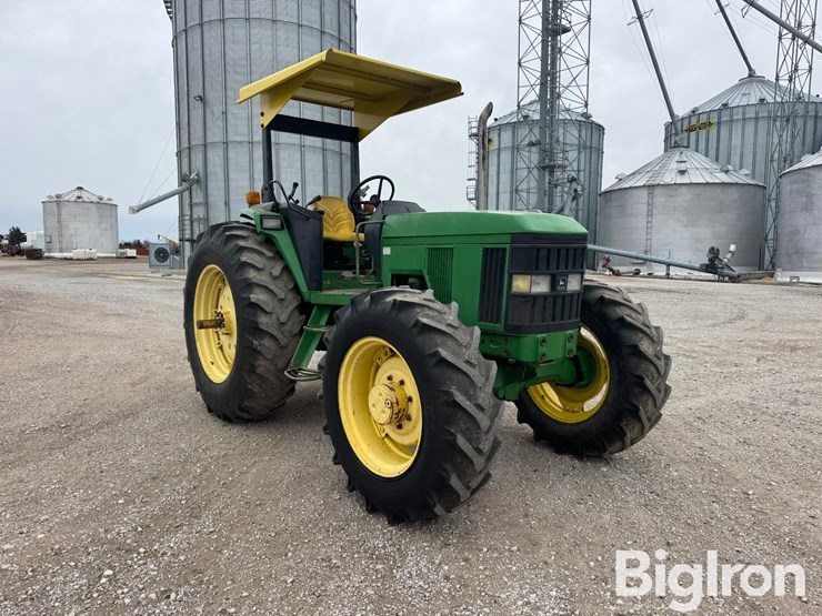 1993-john-deere-6400-image-3