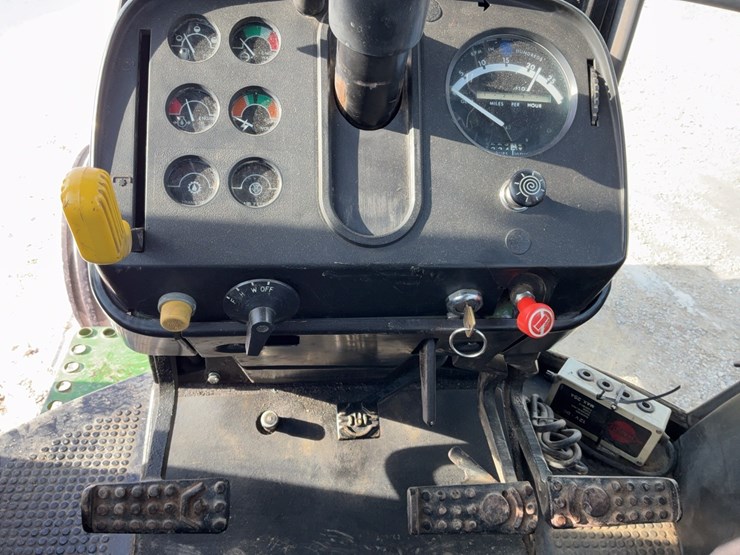 1980-john-deere-4440-image-63