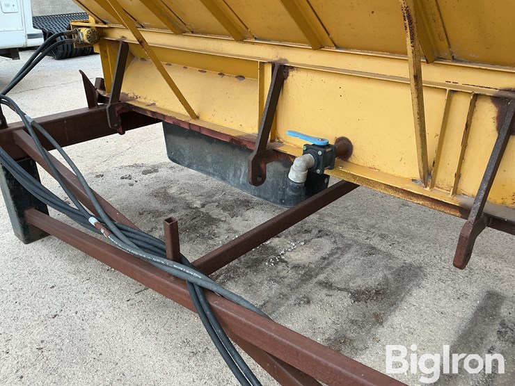 10’-x-8’-stationary-roller-mill-hopper-image-16