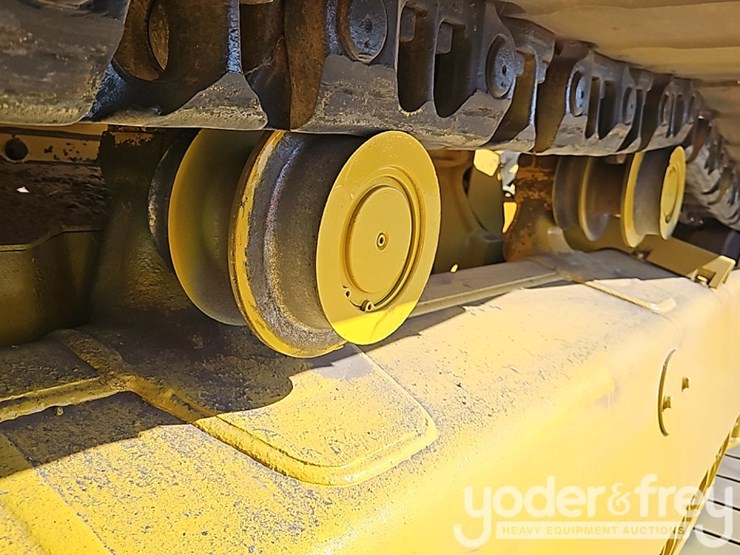 2023-komatsu-d71px-24-image-11