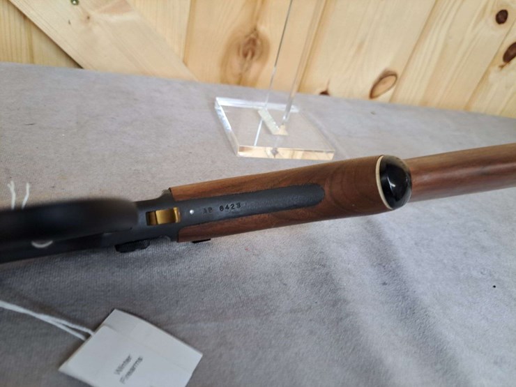 marlin-golden-model-39a-.22-lr-lever-action-rifle-image-8